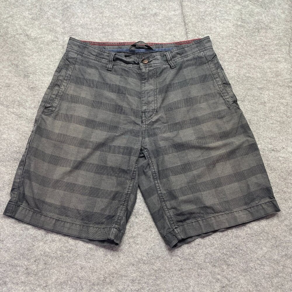 North Face Shorts Men 32 Gray Black Plaid 10" Flat Front Casual Outdoor